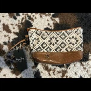 myra bag wristlet